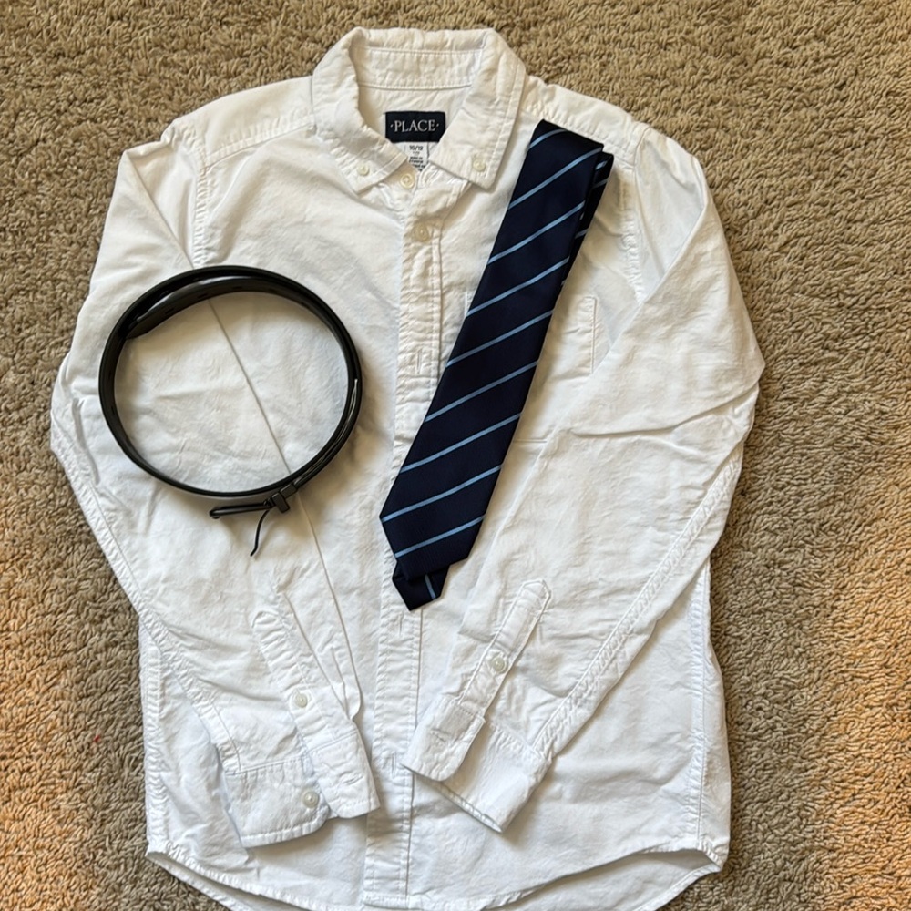 Boys Button Up dress shirt, tie, and belt size L 10/12